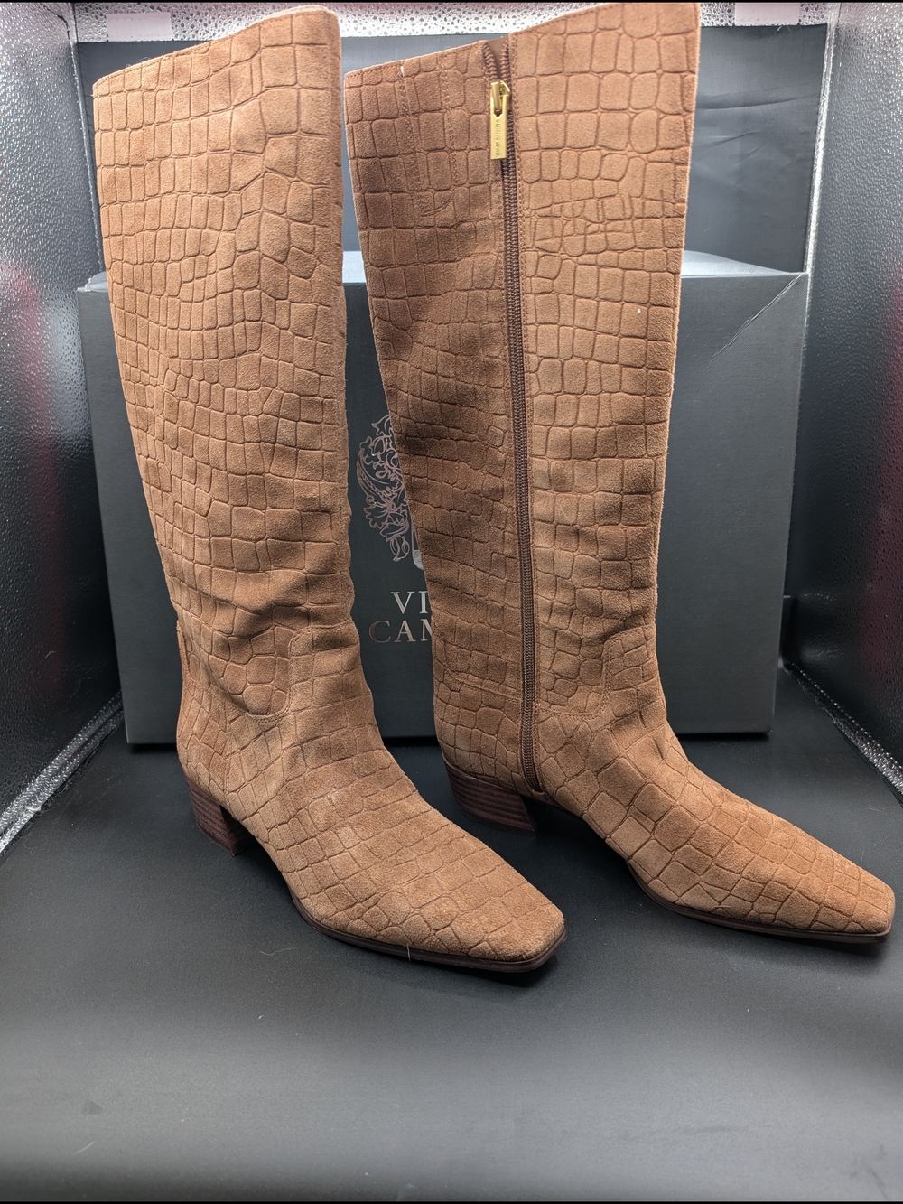 Vince Comuto Women's Brown Croc-Embossed Knee Boots